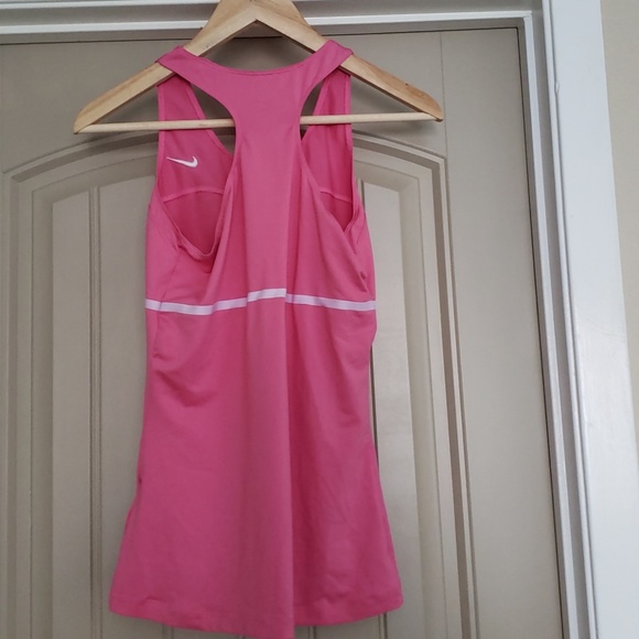 Nike Athletic top - Picture 3 of 4